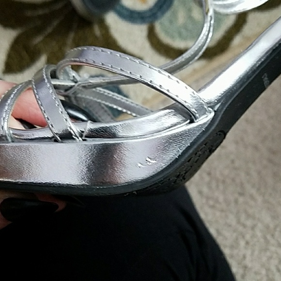 Rampage silver heels - Picture 3 of 4